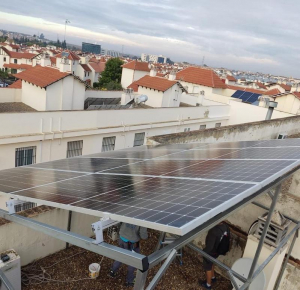 SEVILLA | Instalación fotovoltaica sobre pérgola 4KW